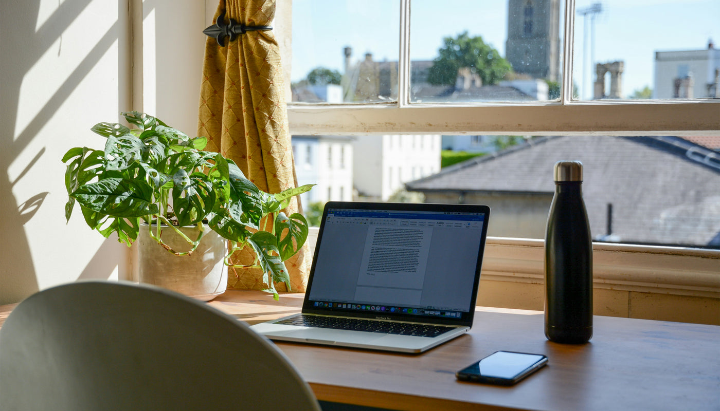 Diffuseurs d’huiles essentielles pour le bureau : un atout pour le travail