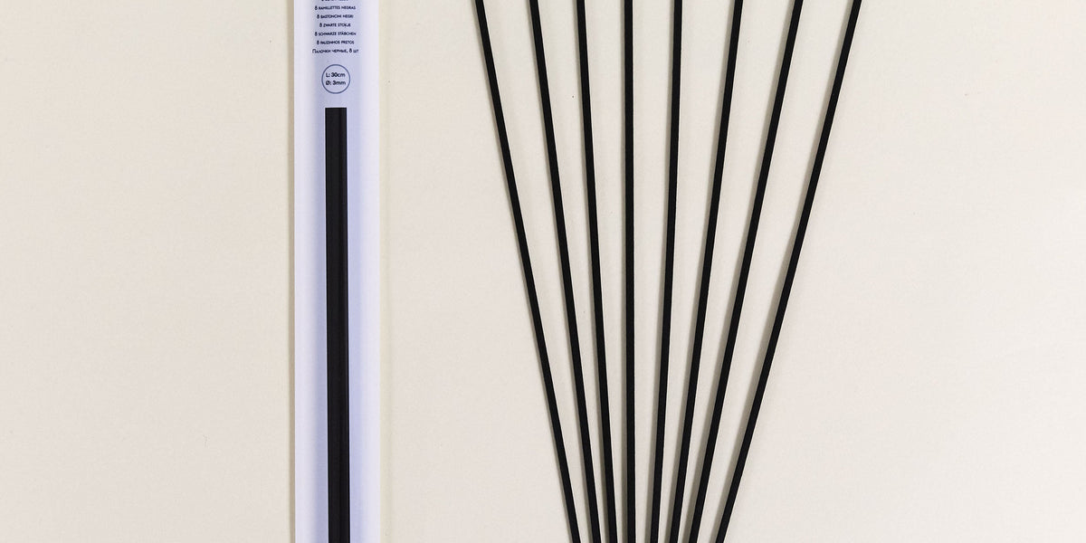 Etui de 8 brins noirs 30cm