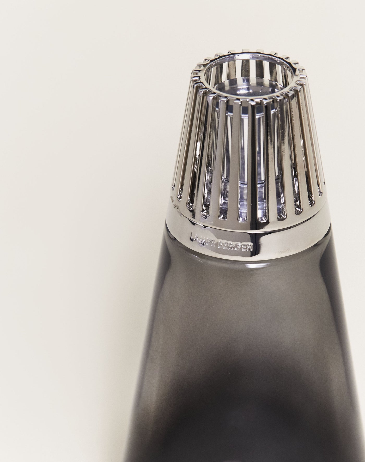Lampe Berger Amphora Noire