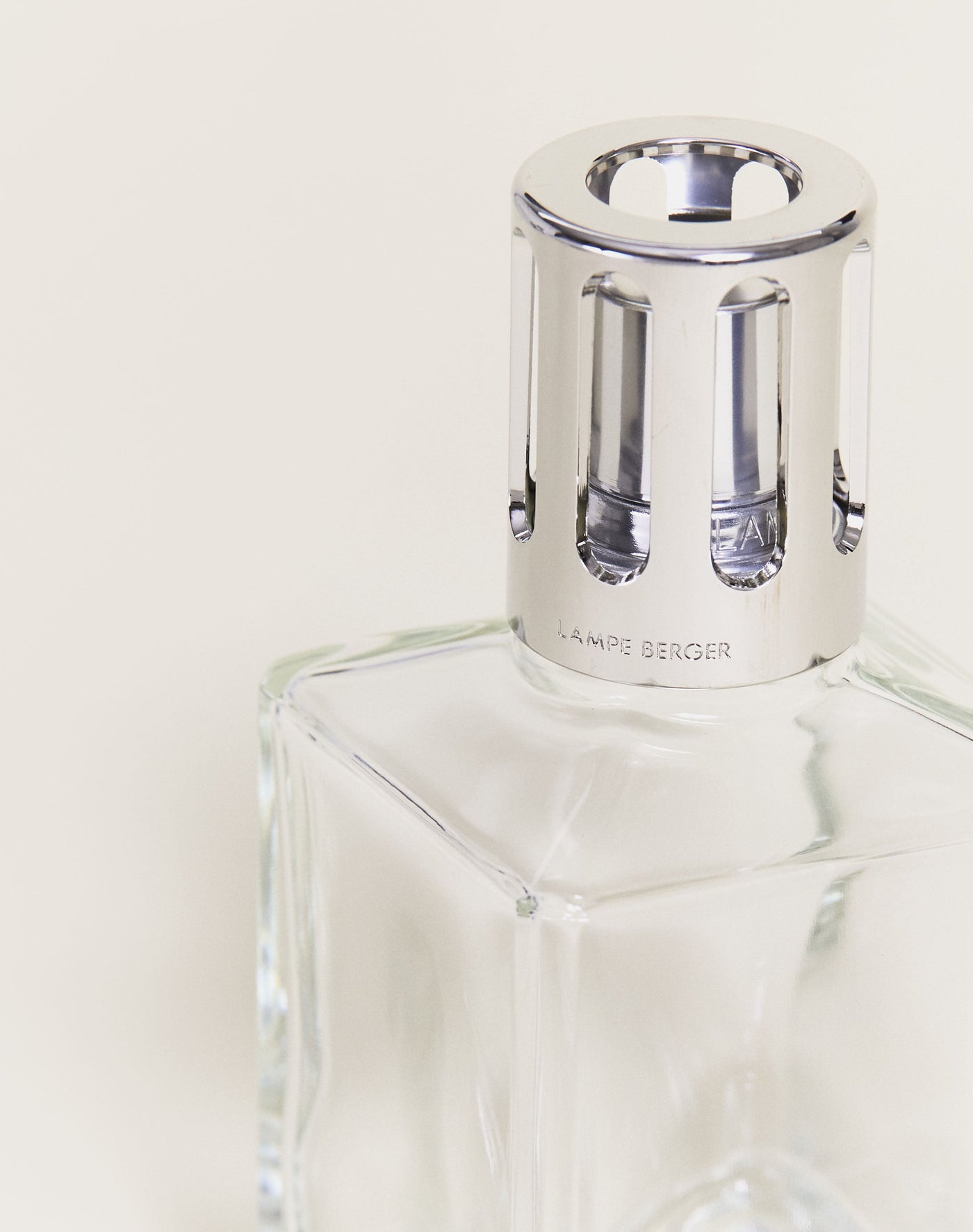 Coffret lampe Berger Essentielle Carrée