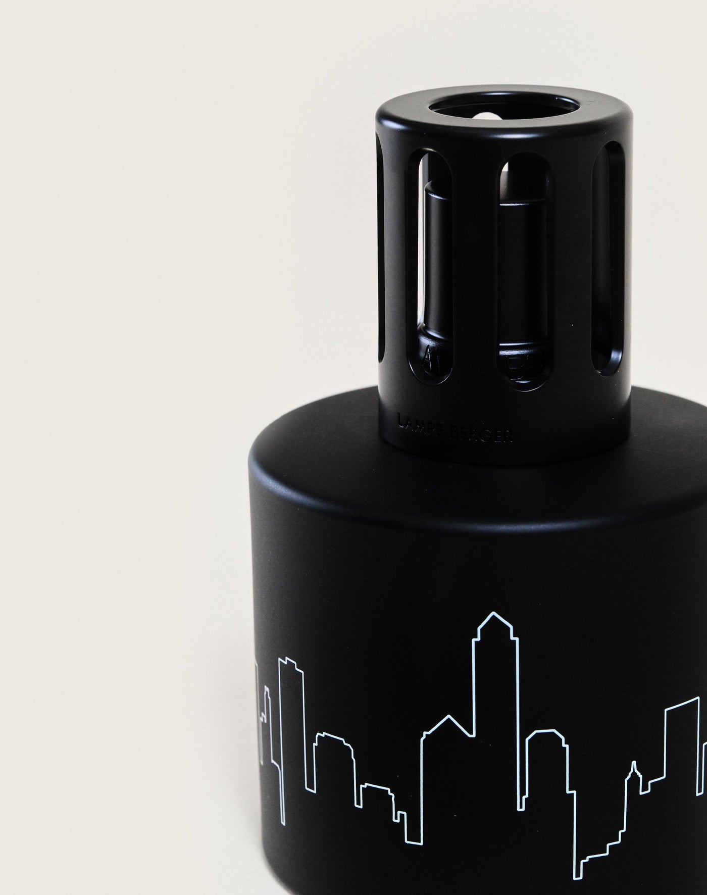 Coffret lampe Berger Skyline Noire